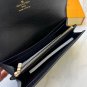 p100The LV M80496 elegantly completes the portofoilysara with a beautiful two-color mo_1219