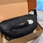 p105 Folding gift box packagingLv's waist bagchest bagIt can also be carried ove