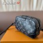 P110 comes with a folding box LV camera bag, a cool LV men's bag is here. The crossbody ba