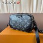 P110 comes with a folding box LV camera bag, a cool LV men's bag is here. The crossbody ba