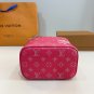 p115LVThe makeup bag that you love, practical and exquisite!The design is like a smal