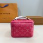 p115LVThe makeup bag that you love, practical and exquisite!The design is like a smal
