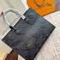 p115p120 The high-quality Lv autumn and winter new color scheme on the GO mommy bag ha