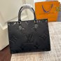 p115p120 The high-quality Lv autumn and winter new color scheme on the GO mommy bag ha