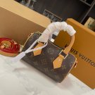 P120 Folding Gift Box mailer boxsize：16cmLV nano16 pillow bag cowhide chip version
