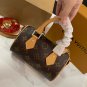 P120 Folding Gift Box mailer boxsize&iuml;&frac14;�16cmLV nano16 pillow bag cowhide chip version
