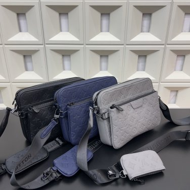 P120 Louis Vuitton Louis VuittonLV TRIO three in one mailman bag shoulder bag unisex cro