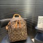 P120 Lv popular backpack shipment, new men's and women's backs look good. As a qualified b