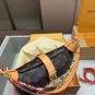 p120D-108 size 21 × 12 folding boxThe LV Pochette Mia handbag from Louis Vuitton has