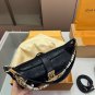 p120D-108 size 21 × 12 folding boxThe LV Pochette Mia handbag from Louis Vuitton has_1086
