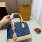 p120D-412 size 24 × 18The new Lv denim shell bag is eye-catching, very unique, with a