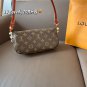 P125 box matchingsize:2211Lv's newly popular Ivy WocThis version is very rare! Hur