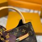 P125 comes with a gift boxLV's new bucket bag is super practical, suitable for both spor_2095