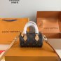 P125 comes with a gift boxThe LV Speedy none Pillow Bag, a Retiro handbag, is made of ic