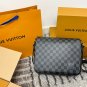 P125 Complete PackagingLv Men's Postman BagVOYAGER Postman BagThe structure and acce