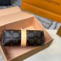 P125 gift box packagingLV Pochette Mia handbag from Louis Vuitton, featuring classic Mon_583