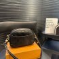 P125 with folding boxLV camera bagComfort and refinement coexistConcise and elegant