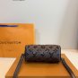 p125LV Speedy glitter limited edition pillow bag. This Retiro handbag is made of iconic