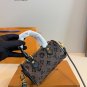 p125LV Speedy glitter limited edition pillow bag. This Retiro handbag is made of iconic