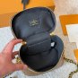 p125Lv Vanity Vintage Makeup CaseA makeup case chain bag with a strong sense of stylin