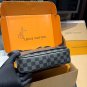 P130 (gift box packaging)LV Men's Postman Bag VOYAGER Postman Bag Structure and Accessor