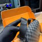 P130 (gift box packaging)LV Men's Postman Bag VOYAGER Postman Bag Structure and Accessor
