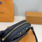 P130 comes with a gift boxLV new embossed shoulder bagA product full of atmosphereAn