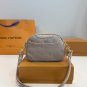 P130 comes with a gift boxLV new embossed shoulder bagA product full of atmosphereAn_945