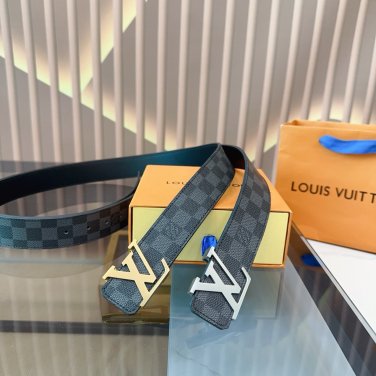 P130 complete packaging Handbag steel buckleLV 2025 new authentic product plan. Retro b
