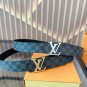 P130 complete packaging Handbag steel buckleLV 2025 new authentic product plan. Retro b