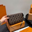 P130 gift box packagingChip version!Lv's new mahjong armpit bag in winter silver wrapp