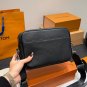 P130 Gift Boxtop-grain leathersize:2314cmLv Embossed Latest Men's Camera Bag Black