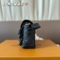P130 with folding box LV's newly launched men's mailman bag is so popular that it is hard