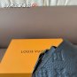 P130 with folding box LV's newly launched men's mailman bag is so popular that it is hard