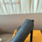P130 with folding box LV's newly launched men's mailman bag is so popular that it is hard