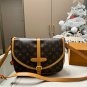 P135 (chip version)T-26-2 size 29 × 20 folding boxLV Saumur GeminiThe new saddle ba