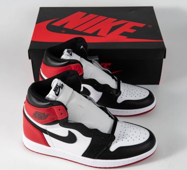 1 Retro Black Toe 2016