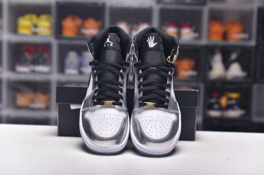 1 Retro High Think 16 Pass the Torch