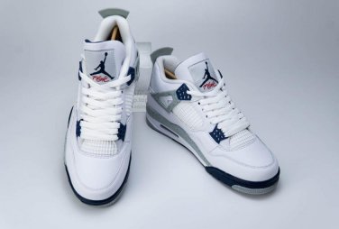 4 Retro White Midnight Navy 2026
