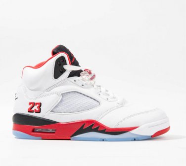 5 Retro Fire Red Black Tongue (2026)