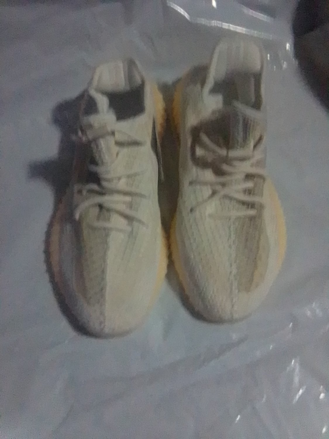Size 9 Men Yeezy Boost 350
