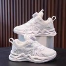 Rotating button children's shoes