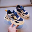 Breathable mesh sports shoes