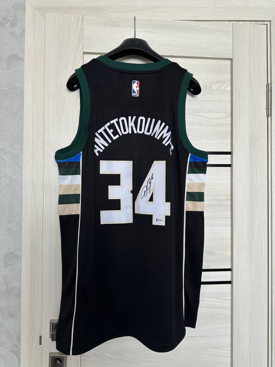 Giannis Antetokounmpo Milwaukee Bucks Autographed Black Jersey BECKETT COA
