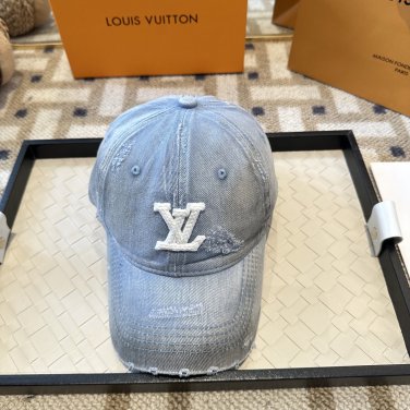 LV versatile baseball cap (1)