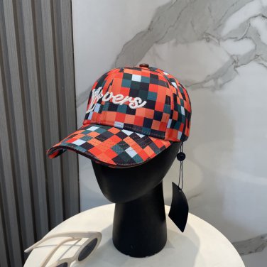 LV versatile baseball cap (220)