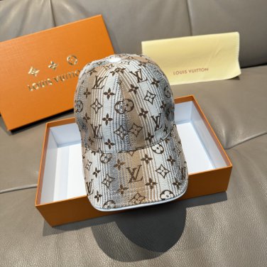 LV versatile baseball cap (496)