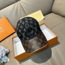 LV versatile baseball cap (538)