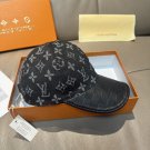 LV versatile baseball cap (552)