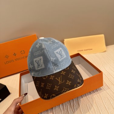 LV versatile baseball cap (569)